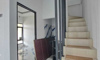 Dijual rumah mewah murah rumah 2 lantai di Sukodono sidoarjo
