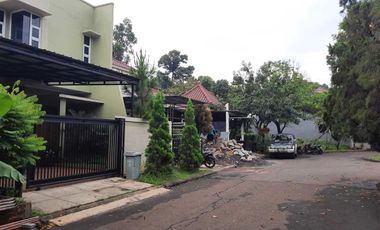 Rumah 2 lantai cantik di Cluster Kintamani PuriGading Jatiwa