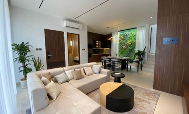 Rumah Modern Konsep Double Deck di Jakarta Selatan