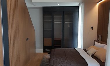 Rumah Modern Konsep Double Deck di Jakarta Selatan