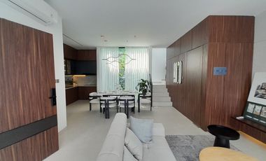 Rumah Modern Konsep Double Deck di Jakarta Selatan
