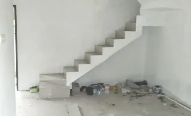 Rumah 2 lantai jual Bu type 90/70 limo