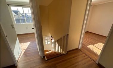 SE VENDE CASA EN VALPARAISO CURAUMA