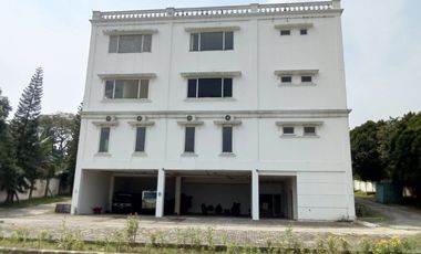 Dijual Cepat Gedung Kantor Strategis di Jalan Raya CIFOR Bogor