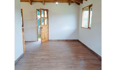 CASA EN RENTA EN ACATITLAN VALLE DE BRAVO
