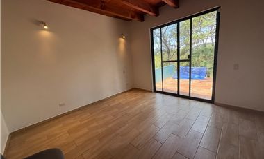 CASA EN RENTA EN VALLE DE BRAVO