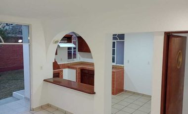 CASA EN VENTA EN SAN JUAN DEL RIO EN QUINTAS DE GUADALUPE. Lidia