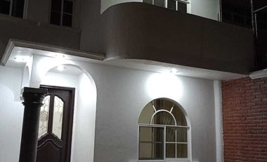 CASA EN VENTA EN SAN JUAN DEL RIO EN QUINTAS DE GUADALUPE. Lidia
