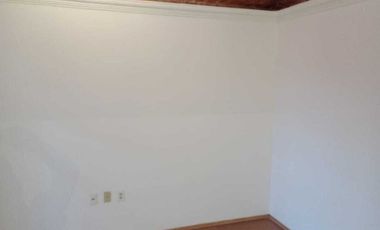 CASA EN VENTA EN SAN JUAN DEL RIO EN QUINTAS DE GUADALUPE. Lidia