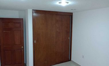 CASA EN VENTA EN SAN JUAN DEL RIO EN QUINTAS DE GUADALUPE. Lidia