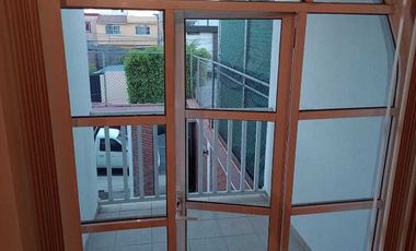CASA EN VENTA EN SAN JUAN DEL RIO EN QUINTAS DE GUADALUPE. Lidia