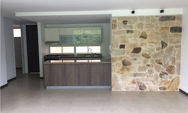 APARTAMENTO EN PANCE CON MARAVILLOSA VISTA A ZONA VERDE