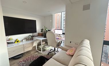ARRIENDO APARTAESTUDIO EXTERIOR EN LA COLINA
