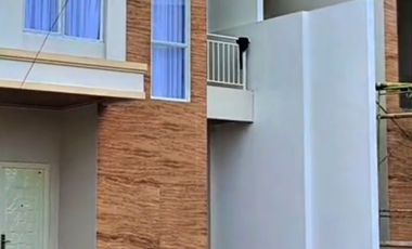 Rumah mewah 2 lantai murah dekat ke poros Alauddin kampus UNISMUH,UNM