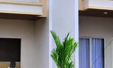 Rumah mewah 2 lantai murah dekat ke poros Alauddin kampus UNISMUH,UNM