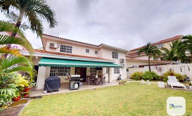 Venta de casa en Bosques de Cibeles