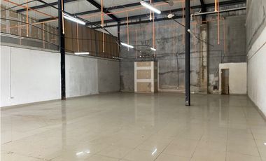 LOCAL / JUAN DIAZ / CRYSTAL PLAZA / 200M / PLANTA BAJA / VIA PRINCIPAL