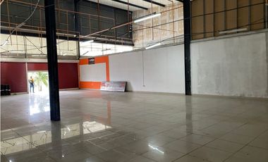 LOCAL / JUAN DIAZ / CRYSTAL PLAZA / 200M / PLANTA BAJA / VIA PRINCIPAL