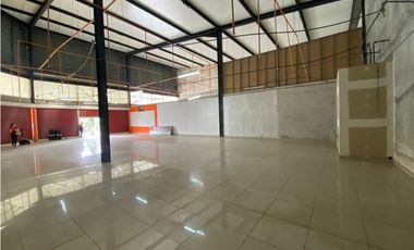 LOCAL / JUAN DIAZ / CRYSTAL PLAZA / 477M / PLANTA BAJA / VACIO