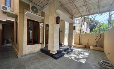 Rumah Sudah Renovasi Royal Garden Residence