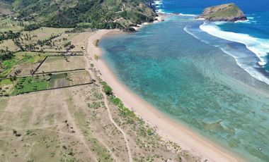 Tanah murah dekat pantai areguling Lombok. full view