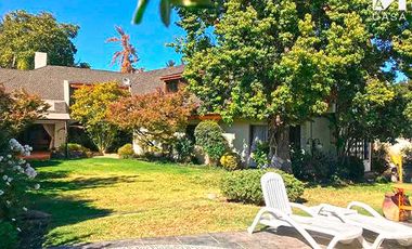 Casa en arriendo en LAS CONDES