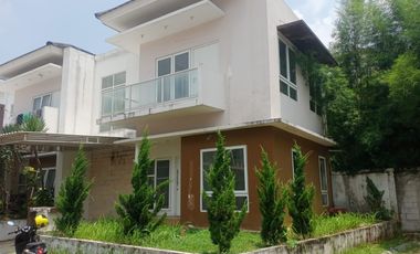 Rumah Town house Murah Siap Huni di Cirendeu, Tangsel