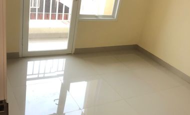 Dijual Rumah 2 lantai dibawah 1 M akses mudah