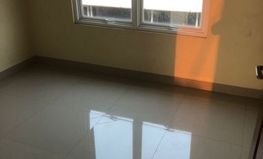 Dijual Rumah 2 lantai dibawah 1 M akses mudah