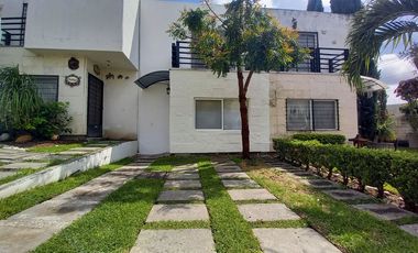 HERMOSA CASA EN SOLARES DE TAMARINDOS, XOCHITEPEC MORELOS!!