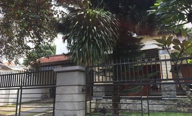 DISEWAKAN RUMAH di Simpang Pandan Arum + Furnished, di Malang