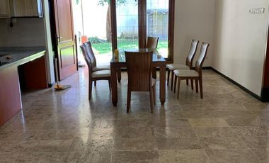 DISEWAKAN RUMAH di Simpang Pandan Arum + Furnished, di Malang