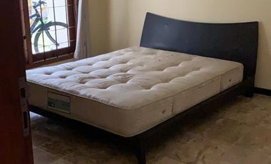 DISEWAKAN RUMAH di Simpang Pandan Arum + Furnished, di Malang