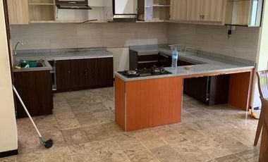 DISEWAKAN RUMAH di Simpang Pandan Arum + Furnished, di Malang