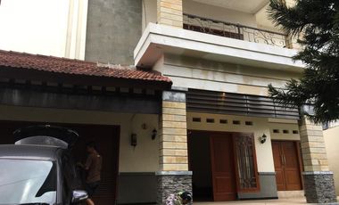 DISEWAKAN RUMAH di Simpang Pandan Arum + Furnished, di Malang