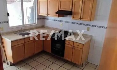 Casa en Renta en San Agustin - (3)