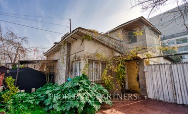Venta de Casa con gran terreno y potencial en pleno Ñuñoa