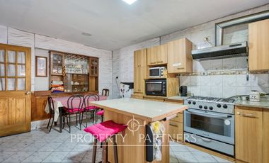 Venta de Casa con gran terreno y potencial en pleno Ñuñoa