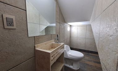 CASA A LA VENTA (CON SALON DE FIESTAS) A LA VENTA, LOMAS ESTRELLA, IZTAPALAPA