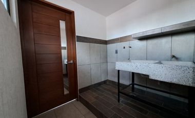 CASA A LA VENTA (CON SALON DE FIESTAS) A LA VENTA, LOMAS ESTRELLA, IZTAPALAPA