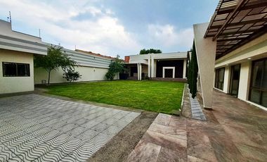 CASA A LA VENTA (CON SALON DE FIESTAS) A LA VENTA, LOMAS ESTRELLA, IZTAPALAPA