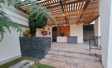CASA A LA VENTA (CON SALON DE FIESTAS) A LA VENTA, LOMAS ESTRELLA, IZTAPALAPA
