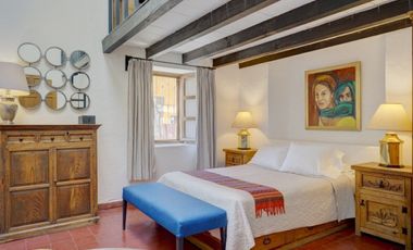 Vive a Pasos de la Parroquia en una Joya Colonial-Centro, San Miguel de Allende