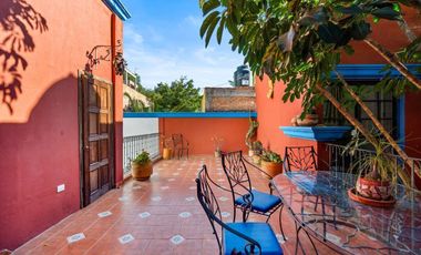 Tres Casas y Loft en el Centro de San Miguel de Allende en venta: Amueblado