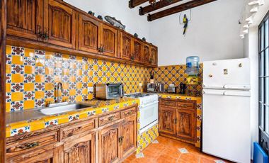 Tres Casas y Loft en el Centro de San Miguel de Allende en venta: Amueblado