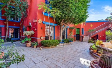 Tres Casas y Loft en el Centro de San Miguel de Allende en venta: Amueblado