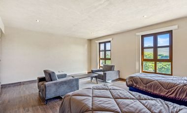 Casa de Lujo con Cava, Jacuzzi, Sauna y Terraza: Viñedos San Miguel