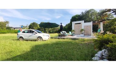 Casa campestre de 2711 M2 en 650 mil en Apulo Cund, COL.