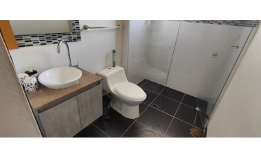 Casa campestre de 2711 M2 en 650 mil en Apulo Cund, COL.