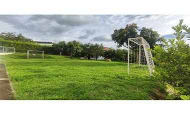 Hermosa CASA QUINTA CAMPESTRE en La Mesa cundi 2.400 m2,  43380 m2